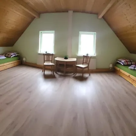 Апартаменты Urlaub Im Blauen Haus